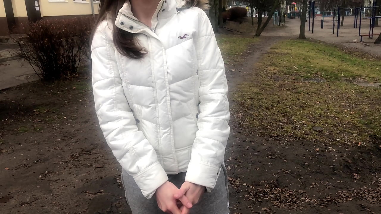 פרעמדער פֿאַר די געלט סאַקט און פאַקט. רוסיש ליבהאָבער. מיט רעדן.