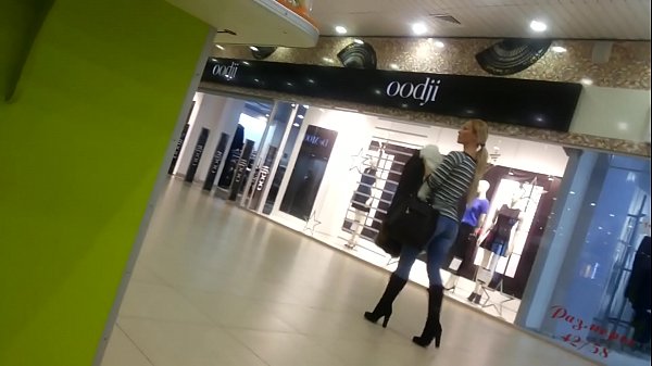 קיל פייגעלע אין די סופּערמאַרק.